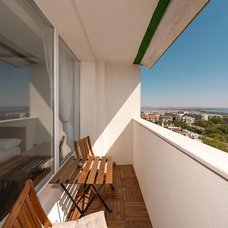 公寓 Lazur Sea View
